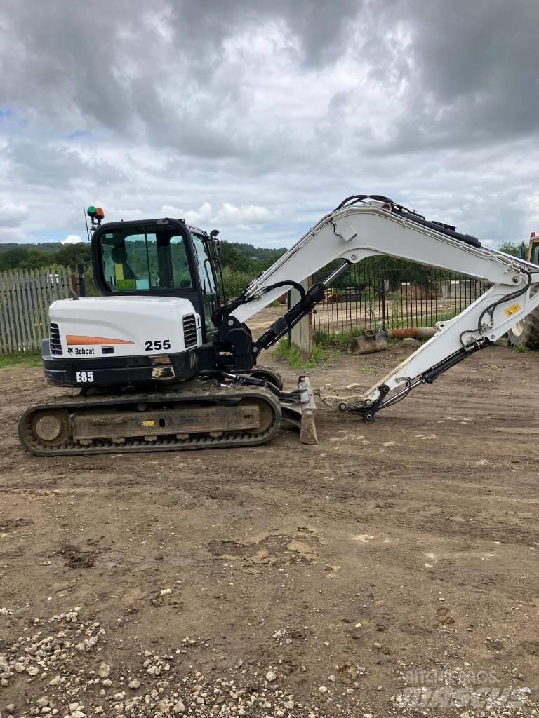 Bobcat E 85 Midi rýpadla 7t - 12t