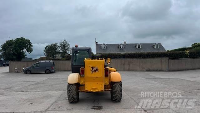JCB 532-120 Teleskopické manipulátory
