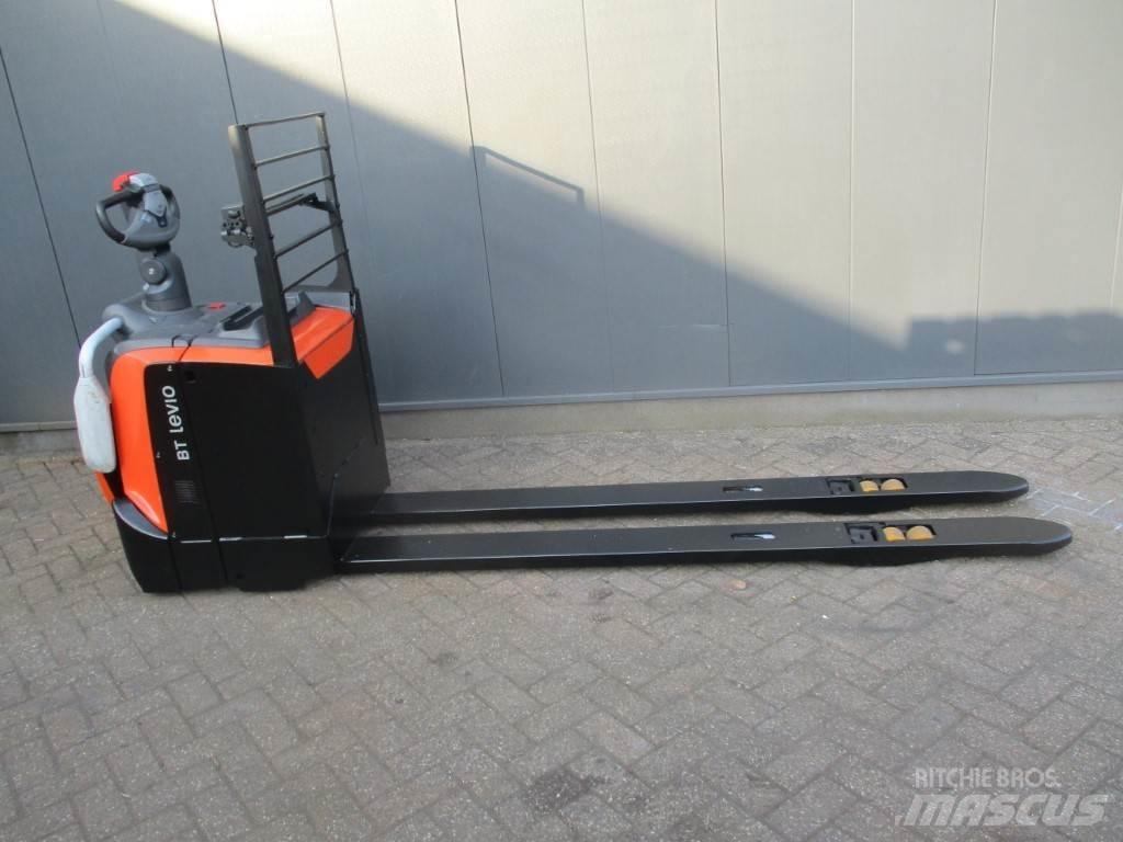 Toyota LPE 250 Nízkozdvižný vozík s plošinou