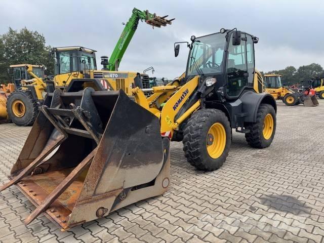 Komatsu WA 100 M-8 Kolové nakladače