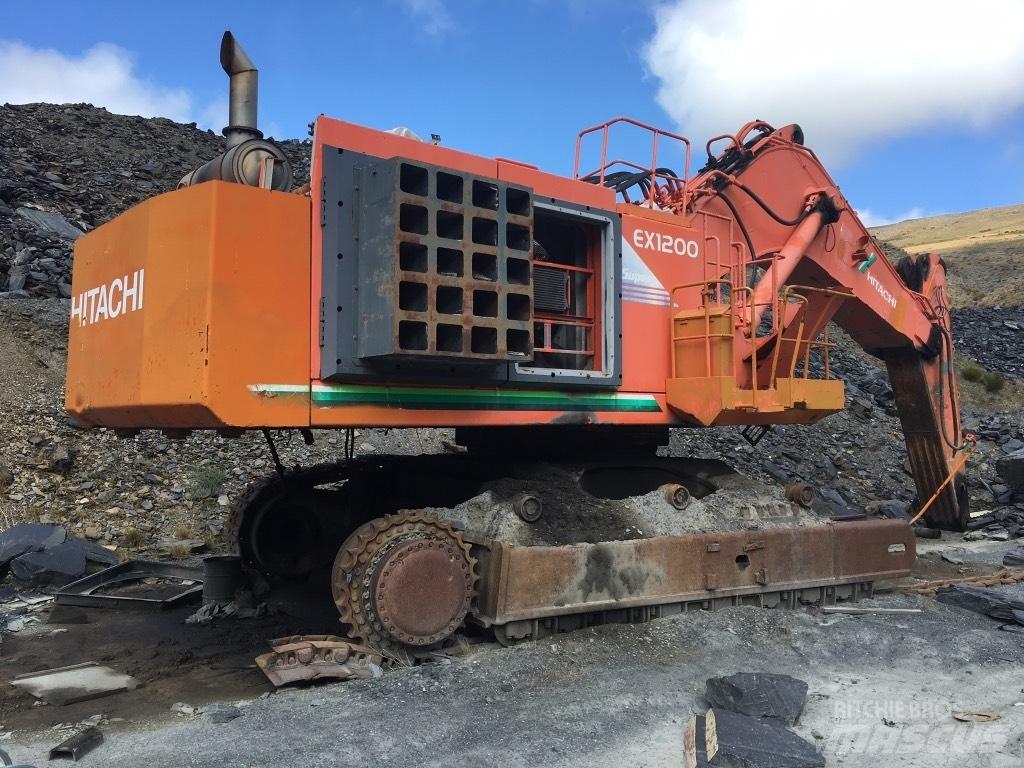 Hitachi EX 1200-5 C Pásová rýpadla