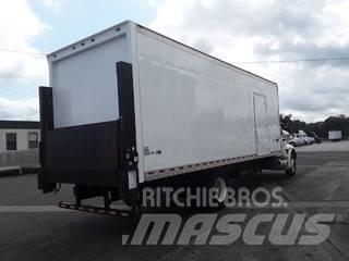 International 4300 Skříňová nástavba