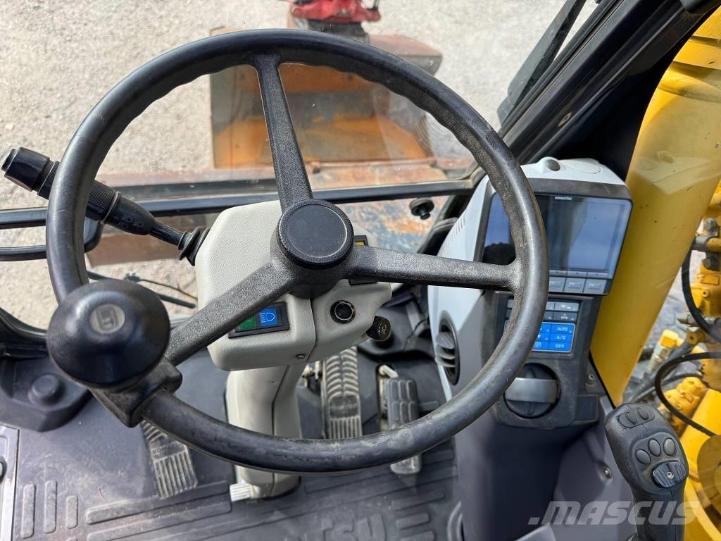 Komatsu PW 148-8 Kolová rýpadla