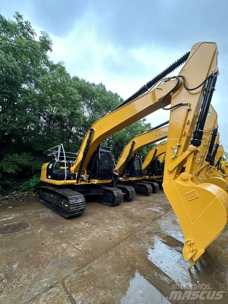 CAT CAT320D Midi rýpadla 7t - 12t