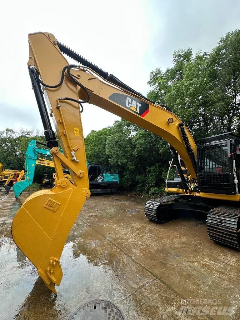 CAT CAT320D Midi rýpadla 7t - 12t