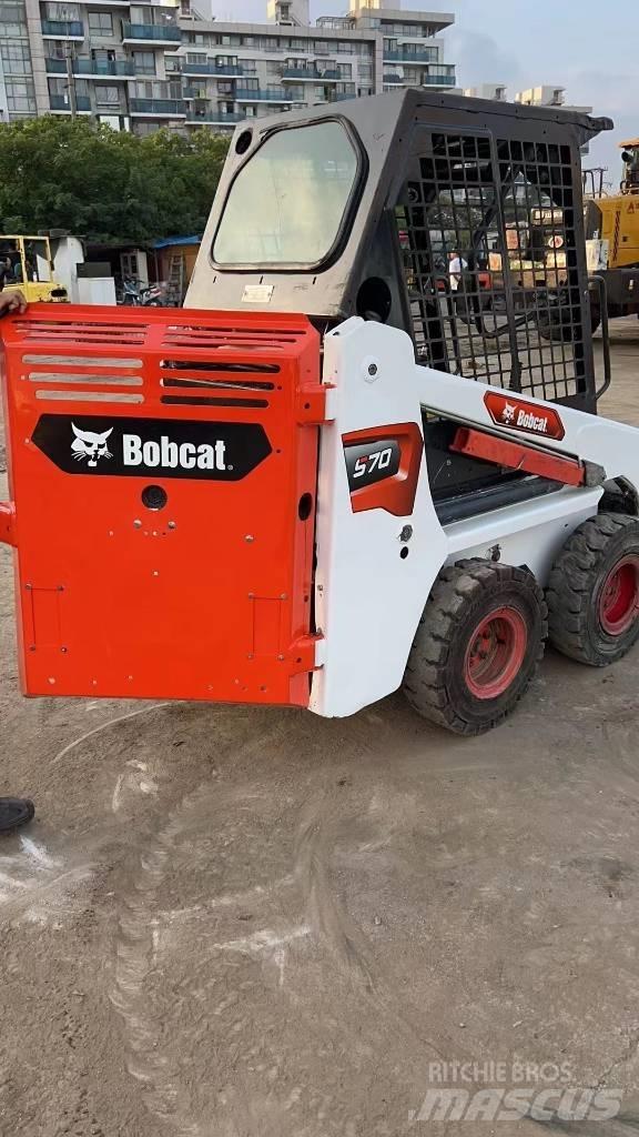 Bobcat S 70 Smykem řízené nakladače