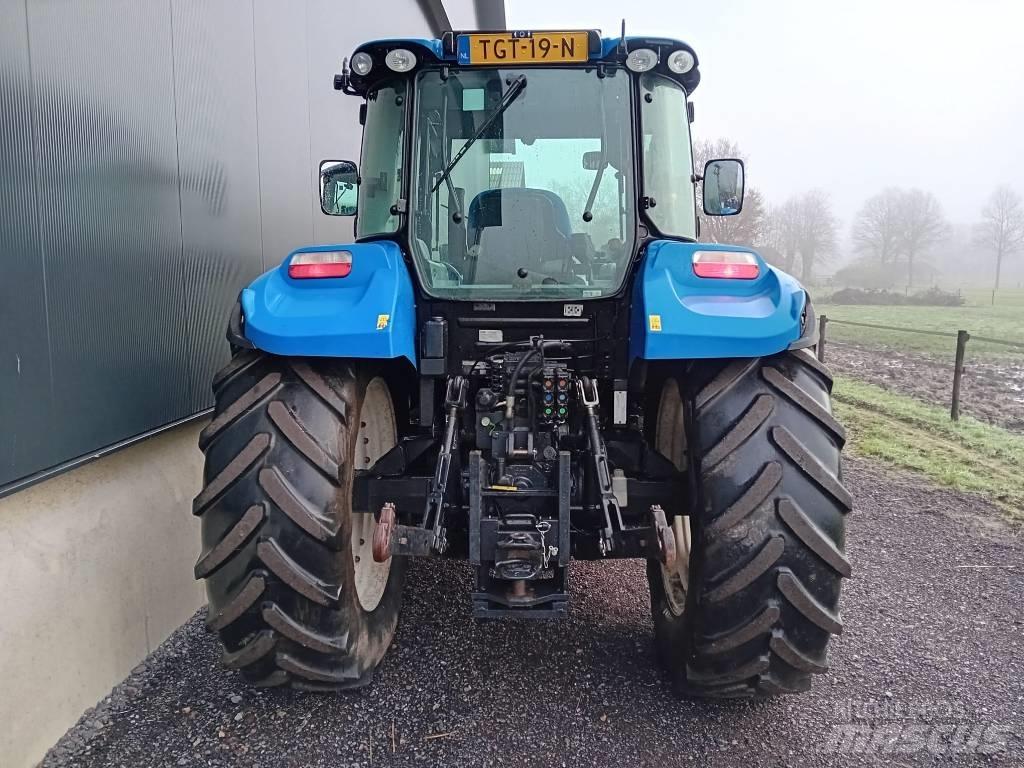 New Holland T 5.105 Traktory