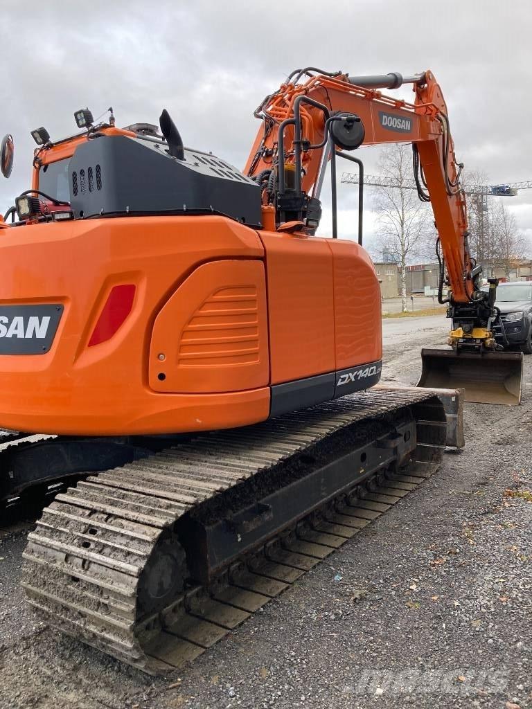 Doosan DX 140 LCR Pásová rýpadla