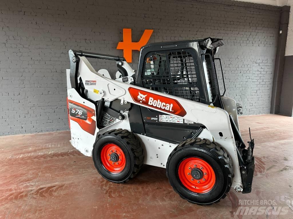 Bobcat S 76 Smykem řízené nakladače