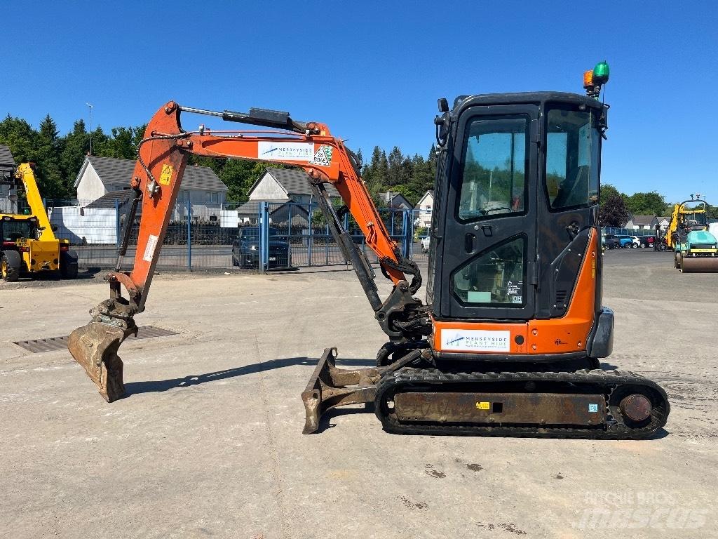 Hitachi ZX33U-6 Mini rýpadla < 7t