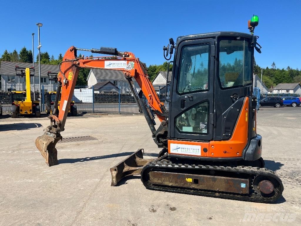 Hitachi ZX33U-6 Mini rýpadla < 7t