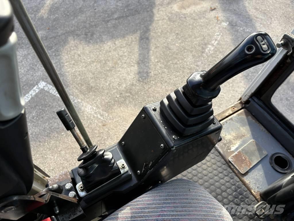 Terex MHL 320 Stroje pro manipulaci s odpadem