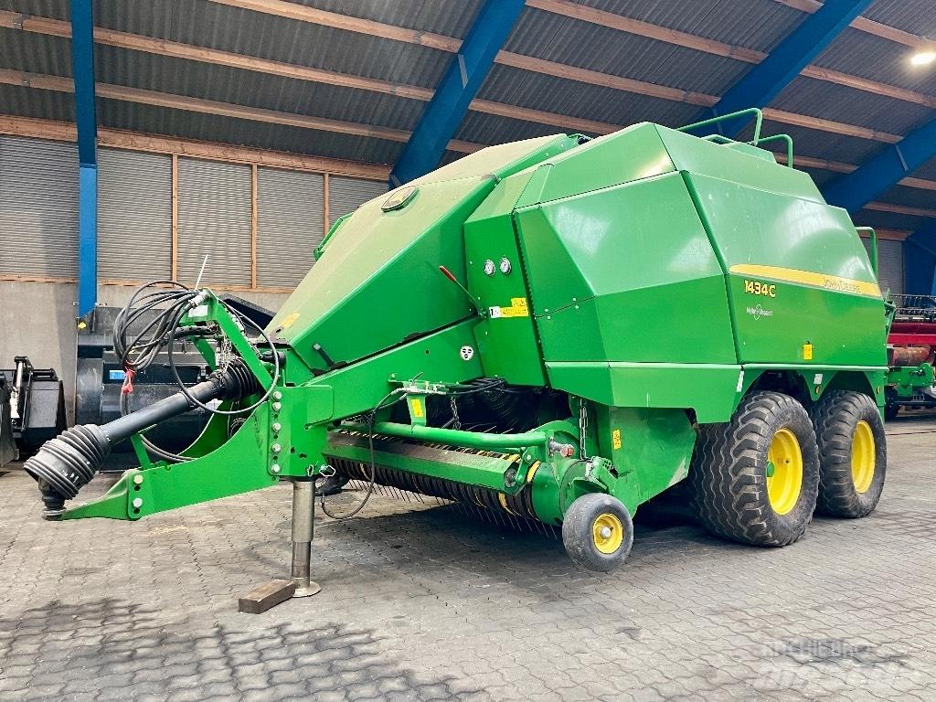 John Deere 1434 C Lis na hranaté balíky