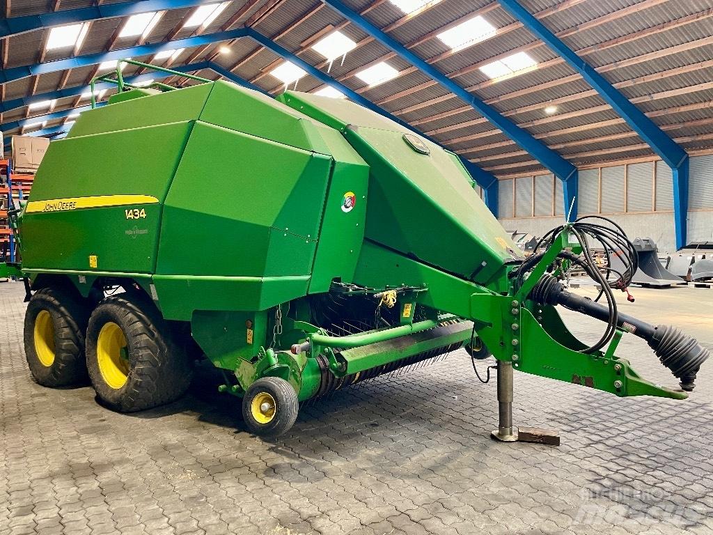 John Deere 1434 C Lis na hranaté balíky