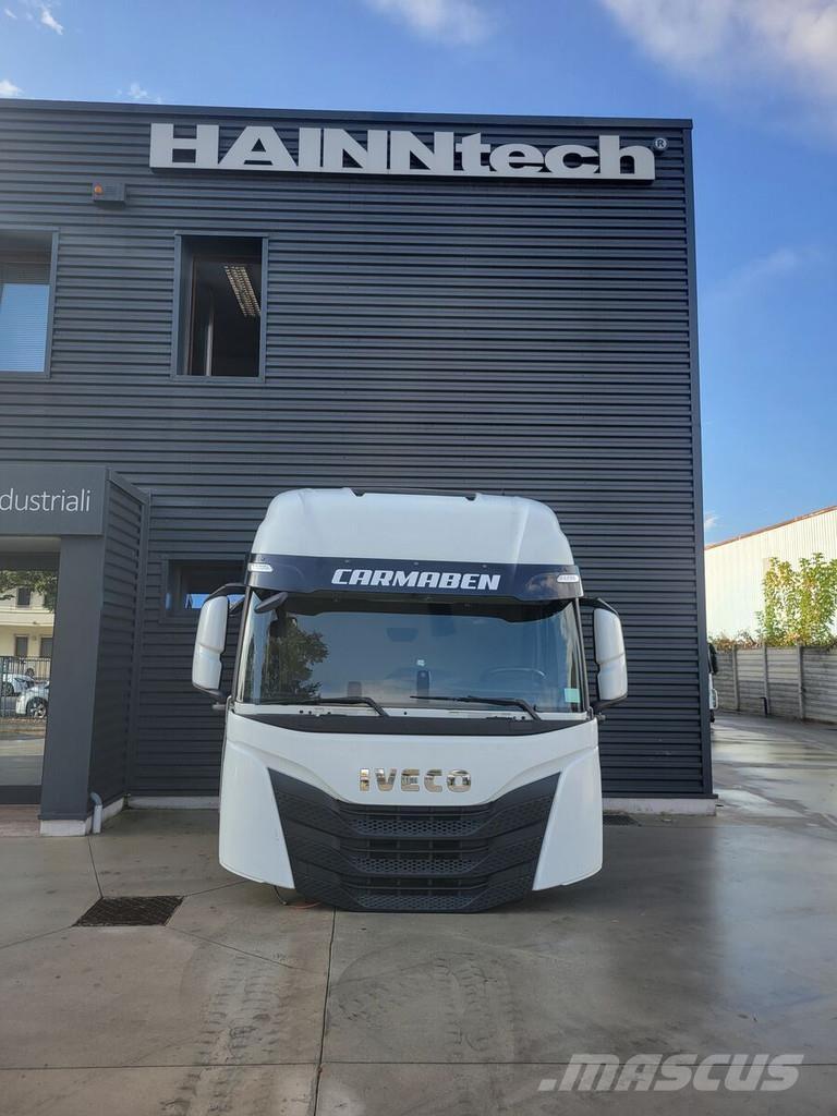 Iveco S-WAY EURO 6 Kabiny a interiér