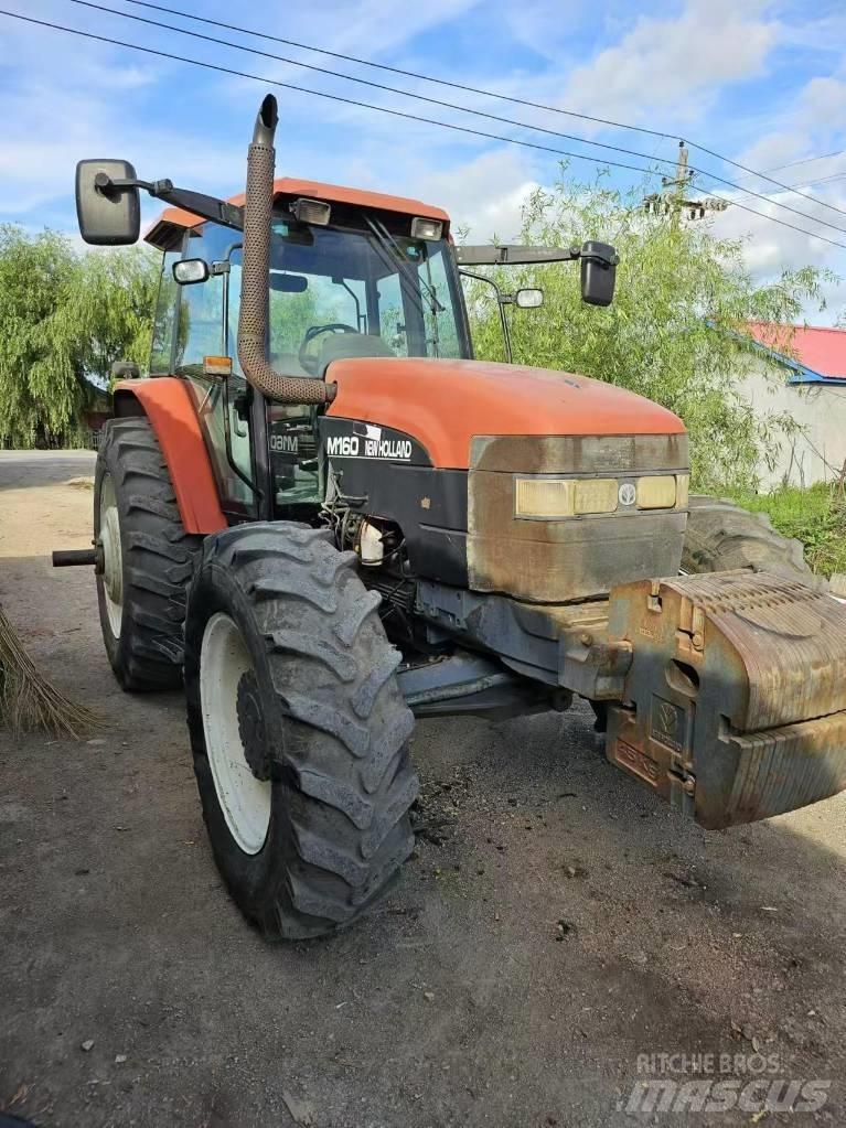 New Holland M160 Traktory