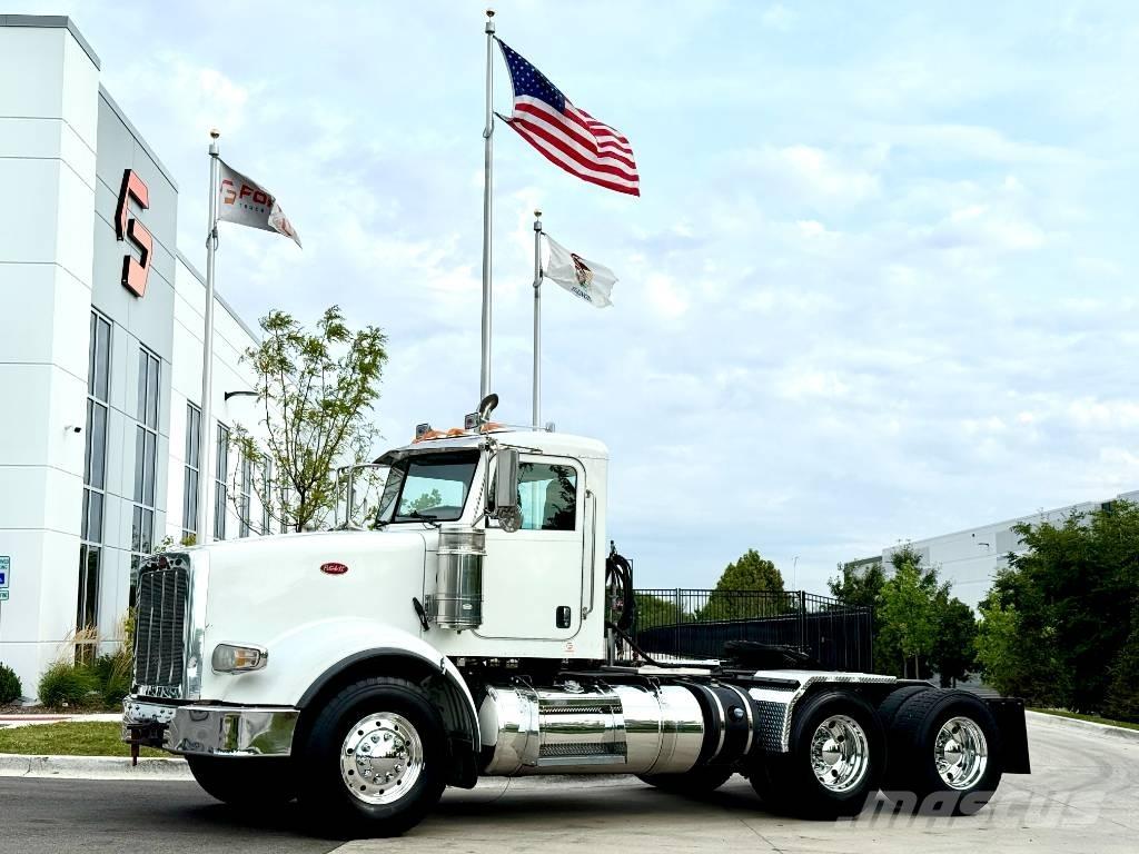 Peterbilt 367 Tahače