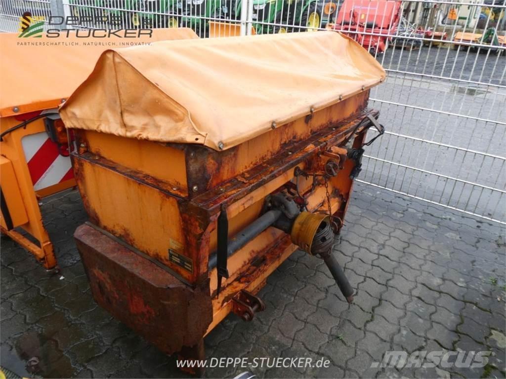 Rauch UKS 120 Sypače písku a soli