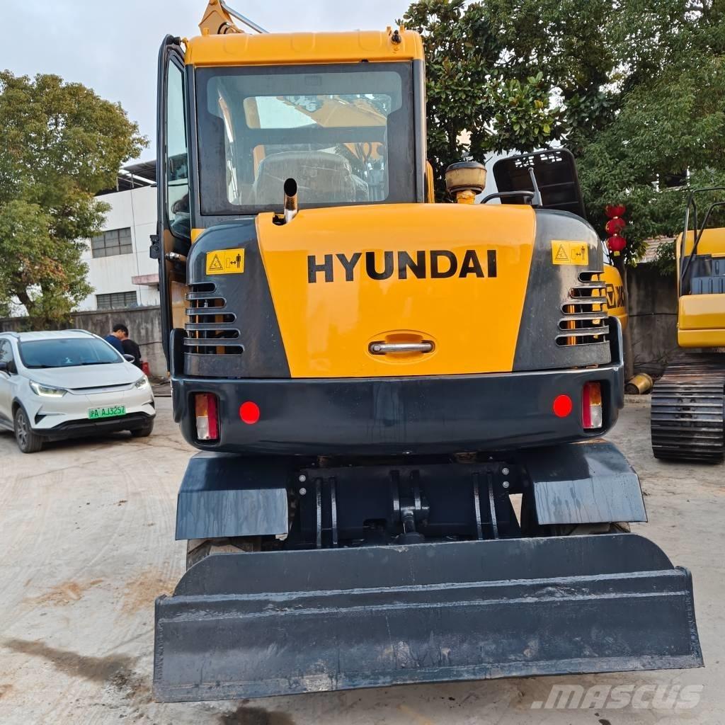 Hyundai 60 W VS Kolová rýpadla