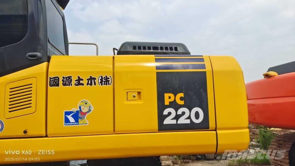 Komatsu PC 220-7 Pásová rýpadla