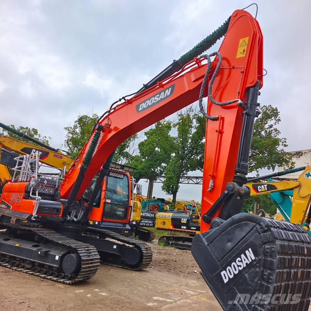 Doosan DX 300 LC-9C Pásová rýpadla
