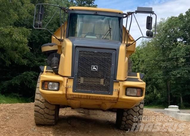 John Deere 300 D Kloubové dempry