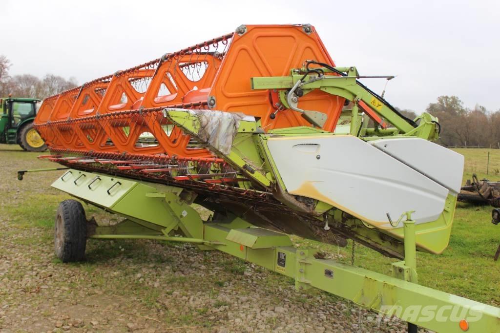 CLAAS Tucano 480 Sklízecí mlátičky