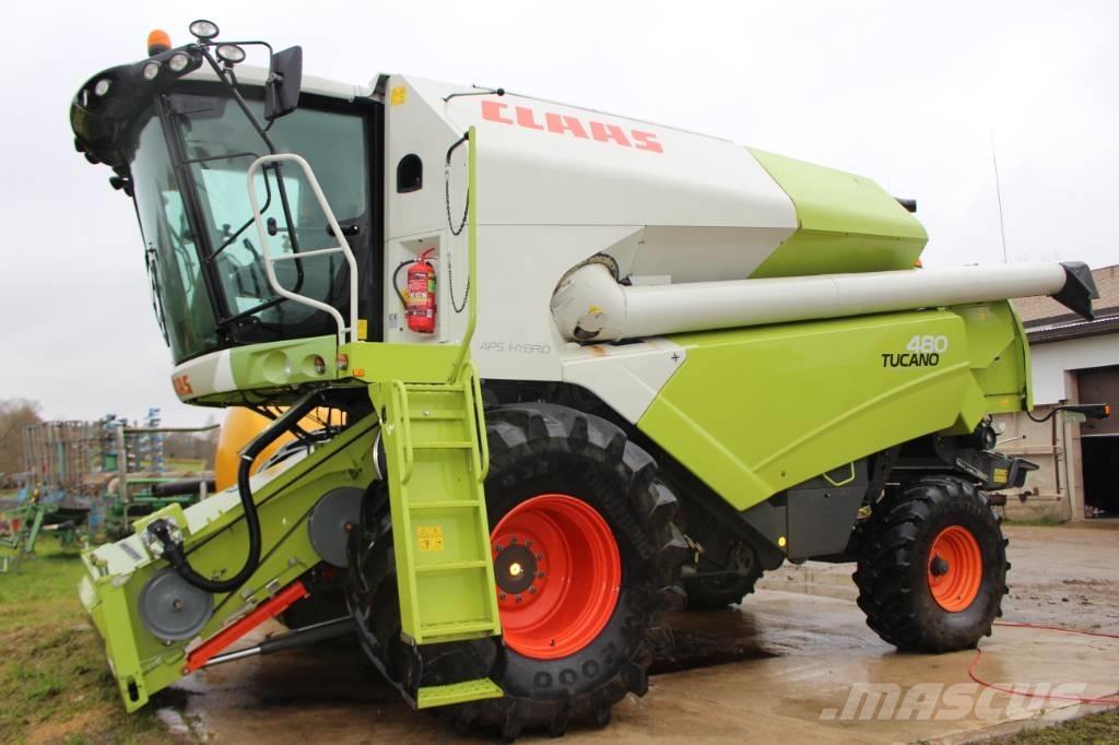 CLAAS Tucano 480 Sklízecí mlátičky