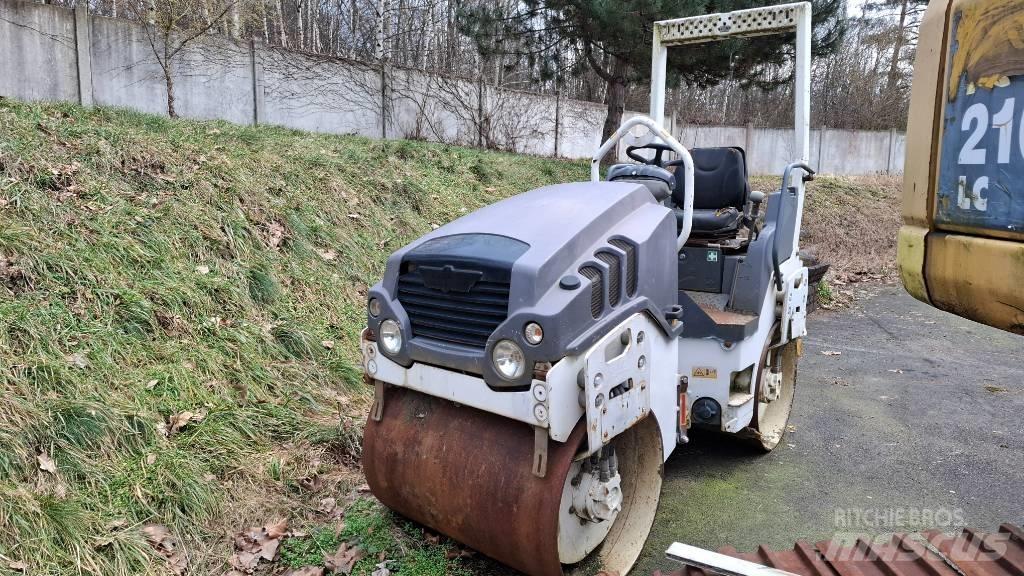 Hamm HD 10 VV Tandemové válce