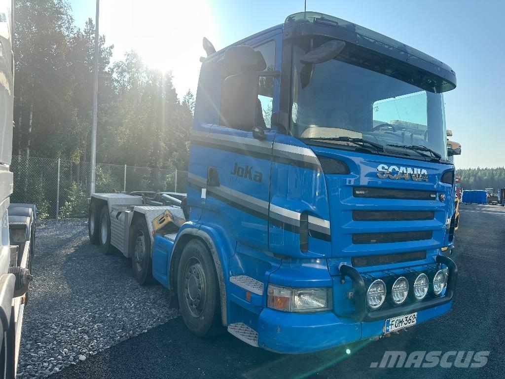 Scania R420 8X4/4 Hákový nosič kontejnerů