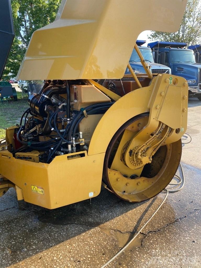 CAT CB 434 D Tandemové válce