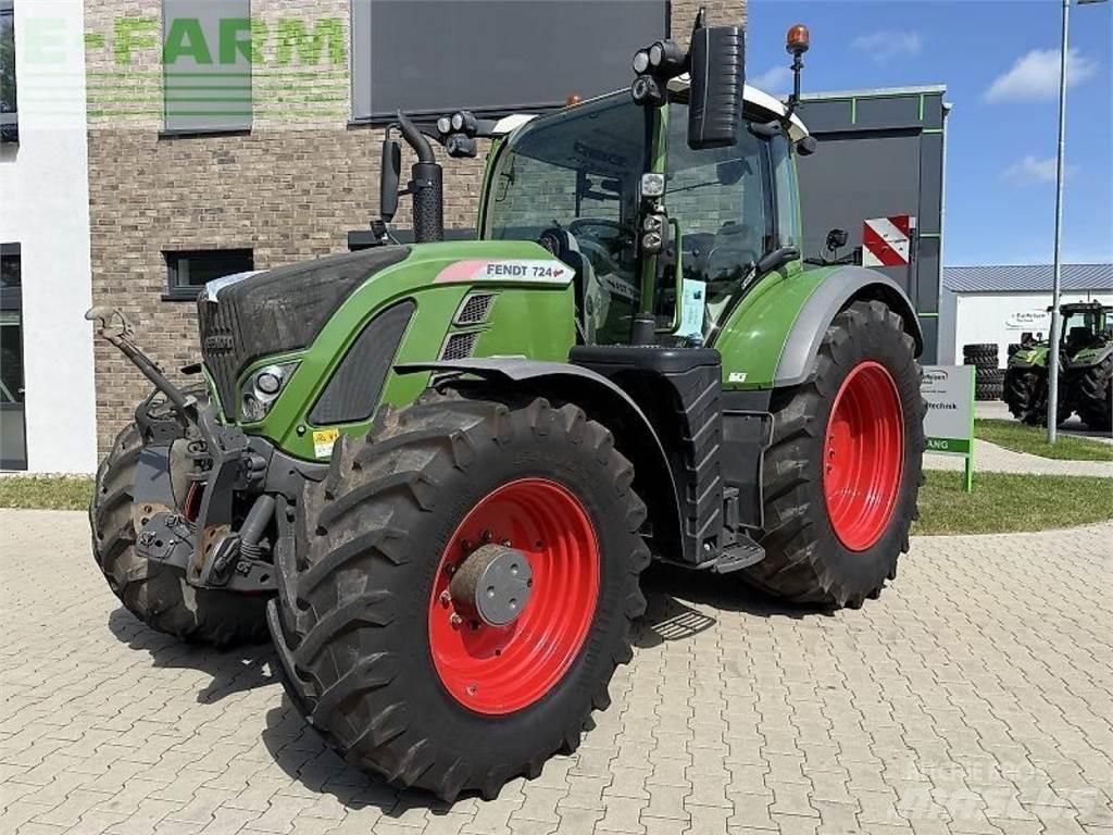 Fendt 724 vario s4 Traktory