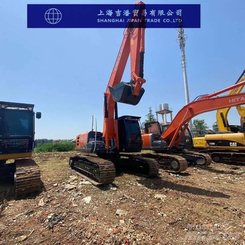 Hitachi ZX 210 Pásová rýpadla