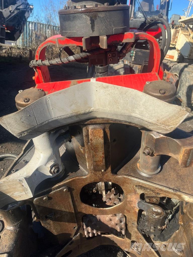 Komatsu 901 TX Harvestory