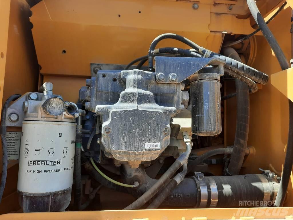 Komatsu PC 210 Pásová rýpadla