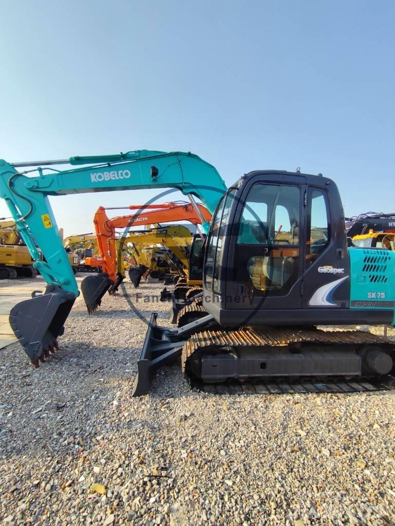 Kobelco SK 75 Pásová rýpadla