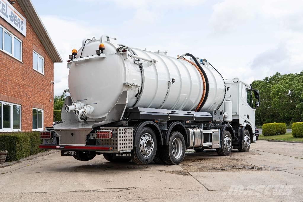 DAF XD 450 FAX 8x2 Cisternové vozy