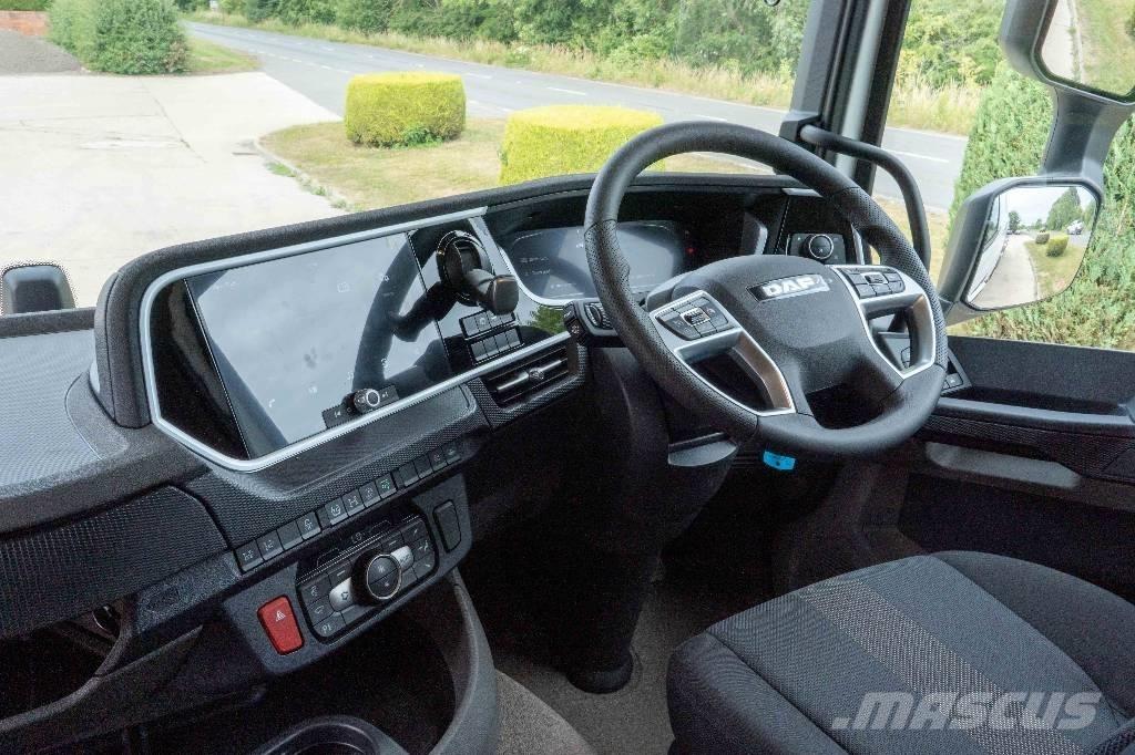 DAF XD 450 FAX 8x2 Cisternové vozy