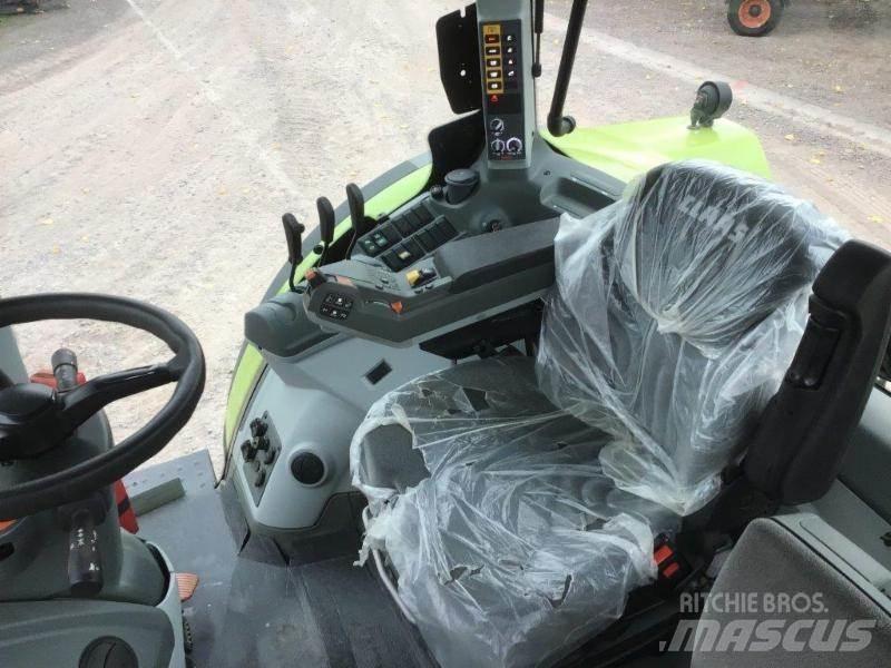 CLAAS ARION 510 Traktory