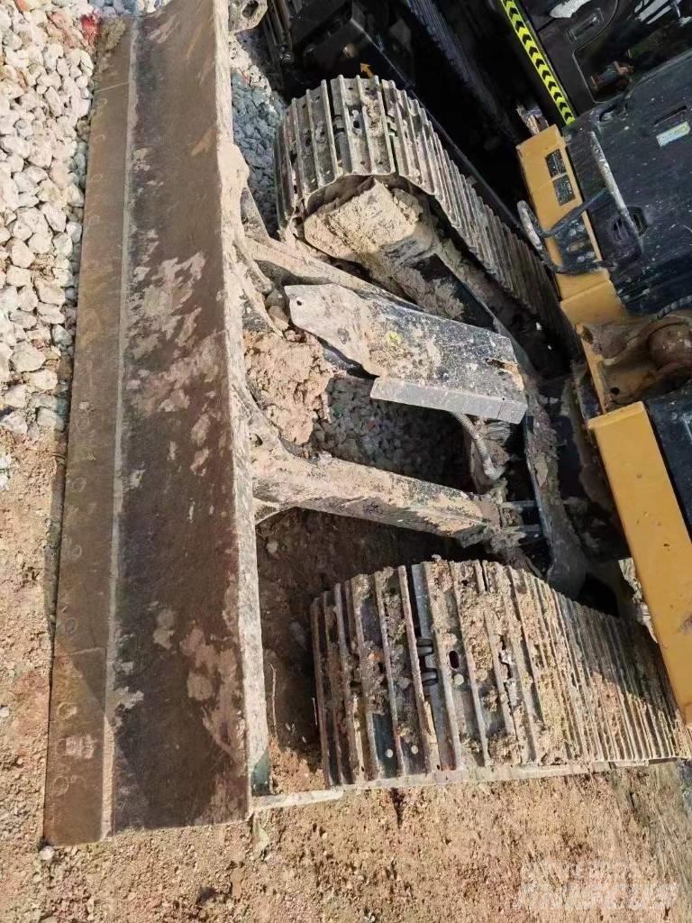 CAT 307 Pásová rýpadla