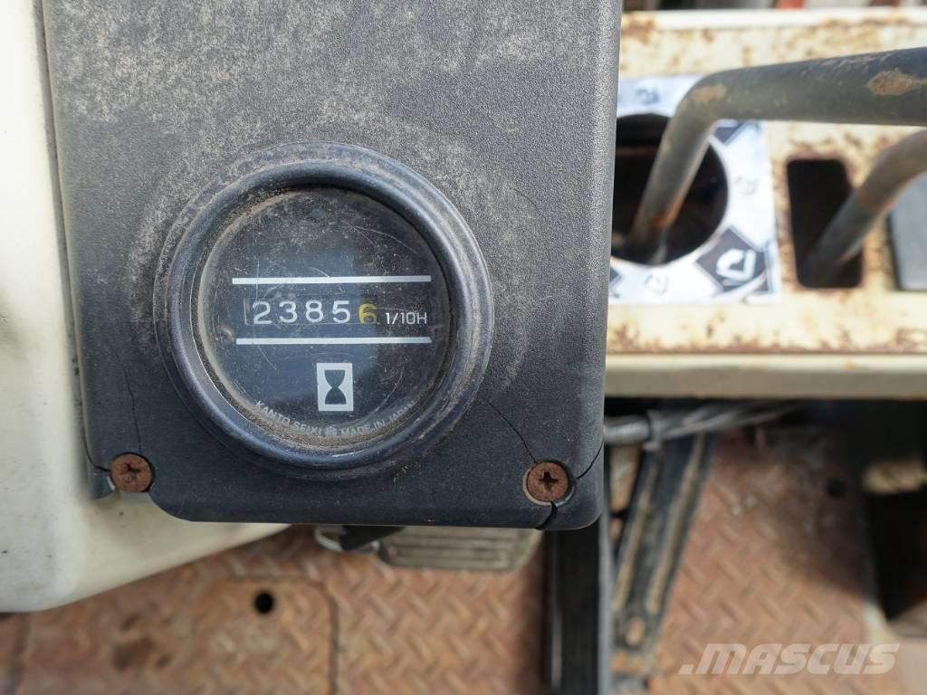 Nissan EH 02 A 20U Dieselové vozíky