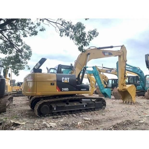 CAT 318d2 Pásová rýpadla