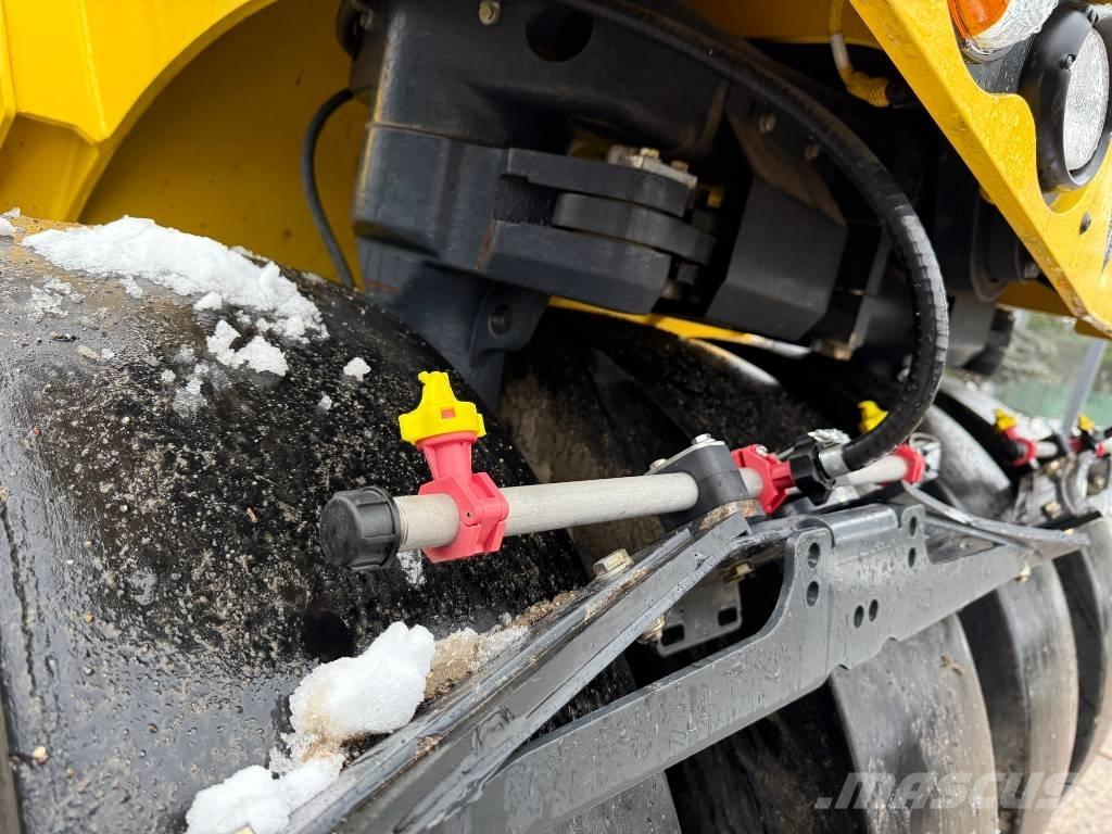 Bomag BW 28 RH Pneumatikové válce
