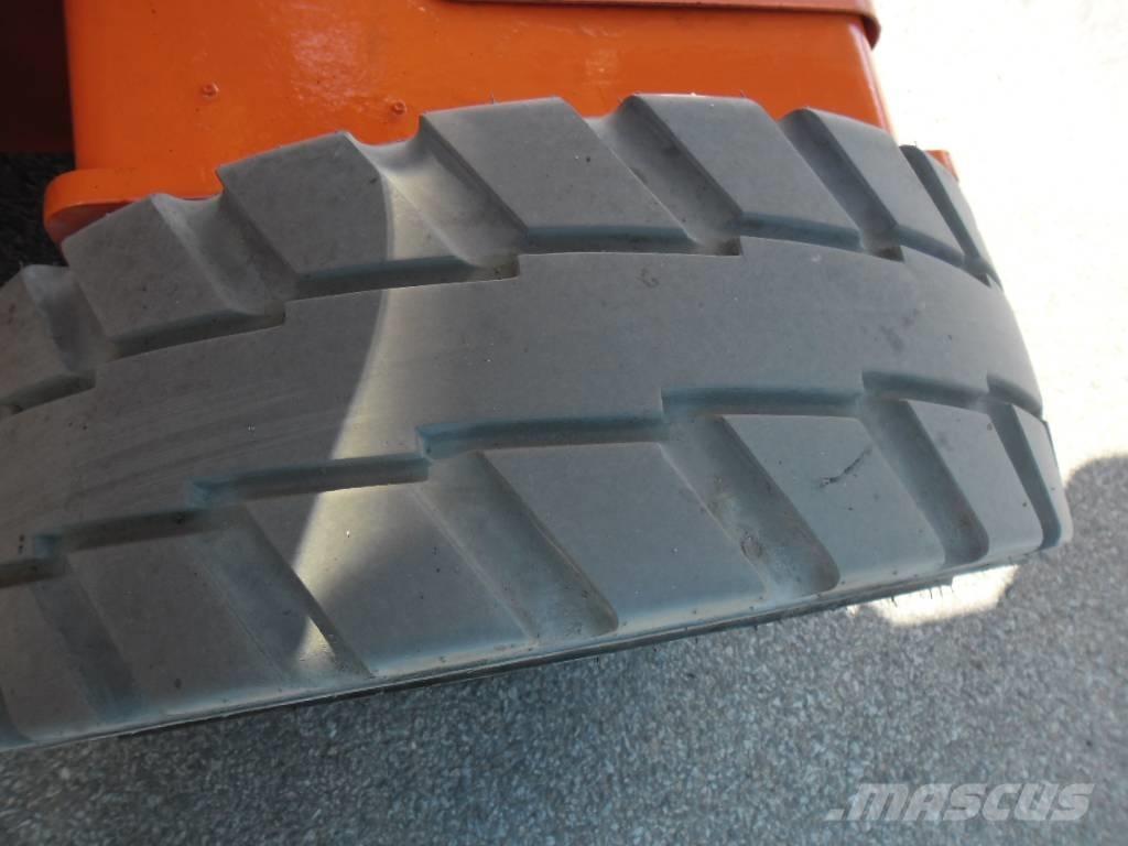 JLG E 450 AJ Kloubové plošiny