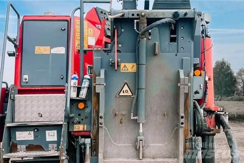 Wirtgen W100Fi Další