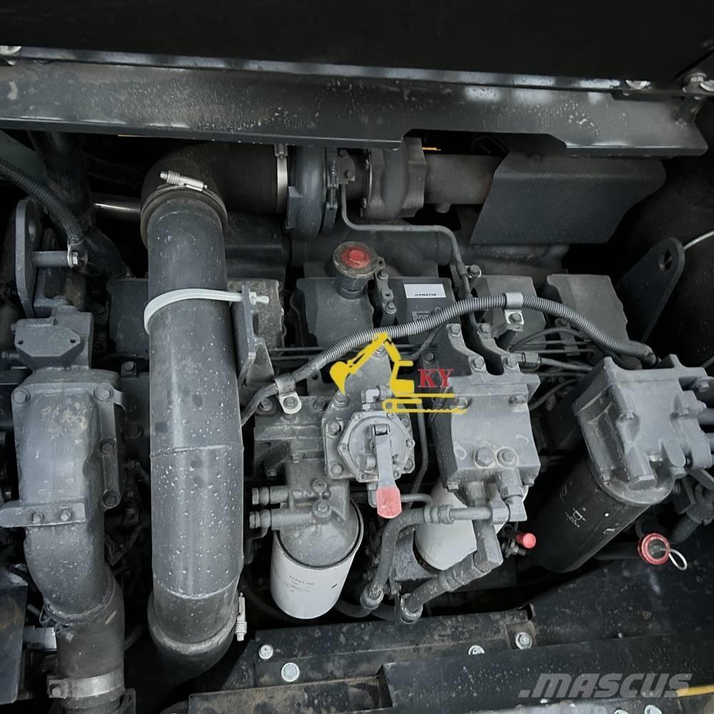 Komatsu PC 450-8 Pásová rýpadla