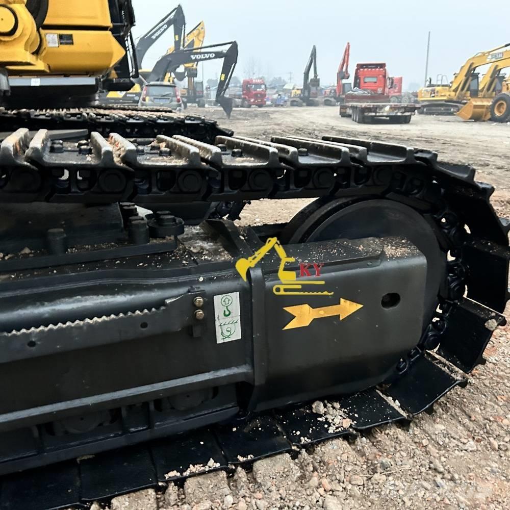 Komatsu PC 450-8 Pásová rýpadla