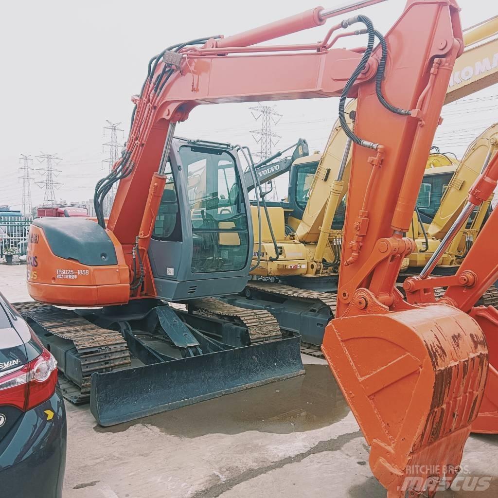 Hitachi ZX 75 US Midi rýpadla 7t - 12t