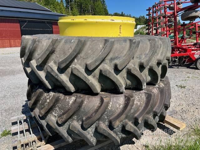 Alliance 520/85R 46 Pneumatiky, kola a ráfky
