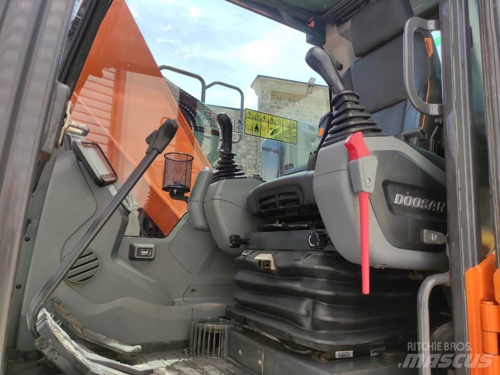 Doosan DX 140 LCR-7 Pásová rýpadla